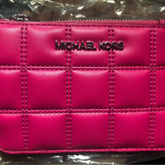 Michael Kors Pink Quilted Clutch - Picture 1 of 3